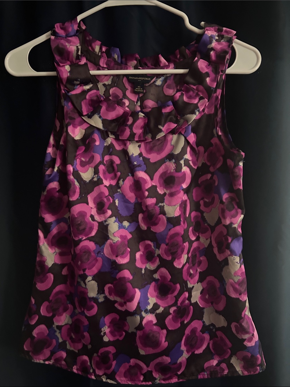 Banana Republic Floral Sleeveless Silk-Like Camisole in Pink and Purple